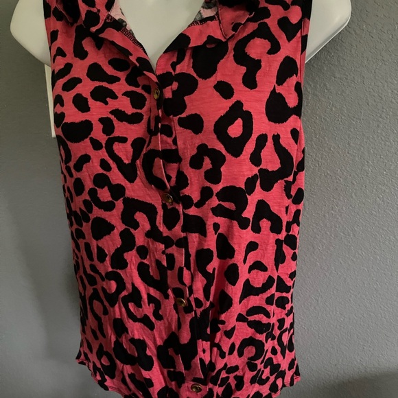 Button up blouse no sleeve - Picture 2 of 10